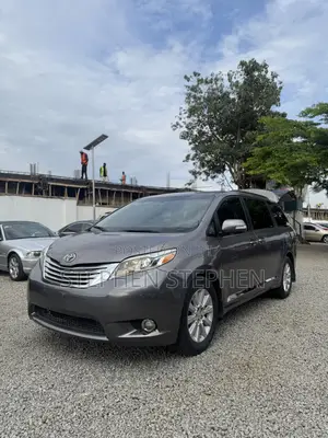 Toyota Sienna 2012 Gray