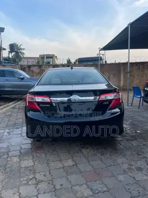 Toyota Camry XLE V6 4dr Sedan (3.5L 6cyl 6A) 2013 Black