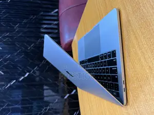 Laptop Apple MacBook Pro 2019 16GB Intel Core I7 SSD 512GB