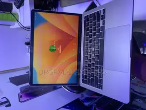 Laptop Apple MacBook Pro 2020 16GB Intel Core M SSD 512GB