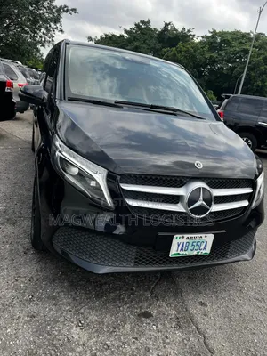 Mercedes Viano Available for Hire