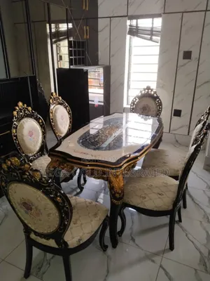 Royal Dining Table