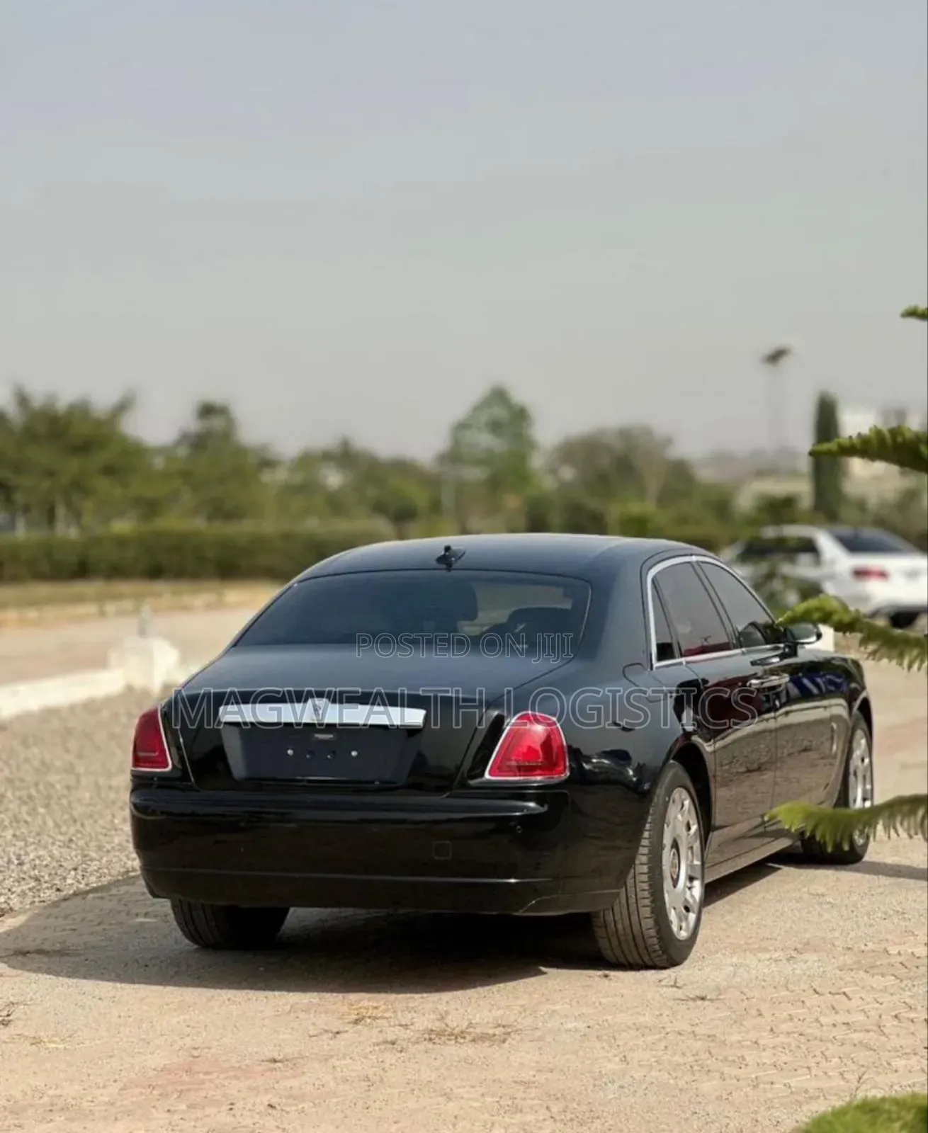 Royce Rolls Available for Hire.
