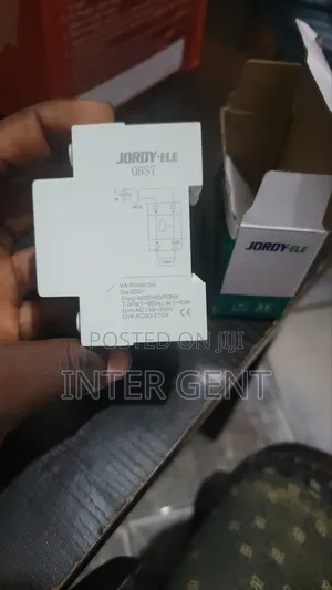 Voltage Protector Breaker
