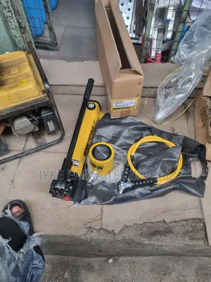 Enerpac Scl302h 30 Ton Hydraulic Cylinder Jack and Pump Set