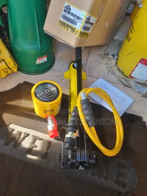 Enerpac Scl502h 50 Ton Hydraulic Cylinder and Hand Pump Set