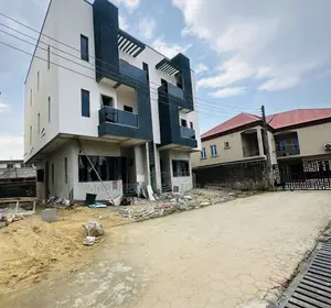 4bdrm Duplex in Ikeja Lagos for sale