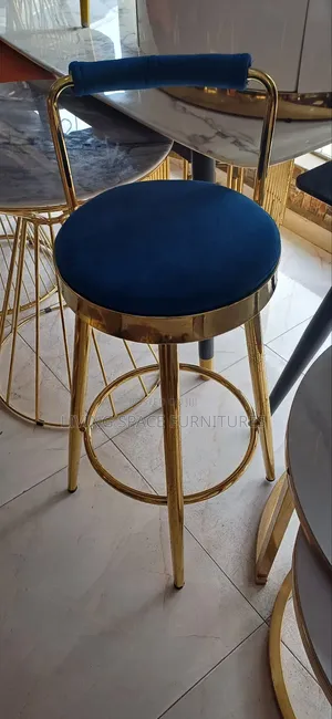 Rotating High Bar Stool