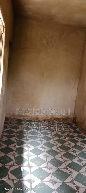 Studio Apartment in Oremeji Ilupeju, Apata for rent