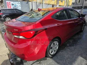 Hyundai Elantra SE Sedan FWD (1.8L 4cyl 6A) 2016 Red