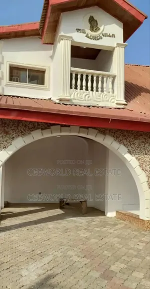6bdrm Duplex in Oluyole Estate for rent
