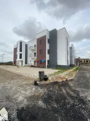 3bdrm Apartment in FHA for sale