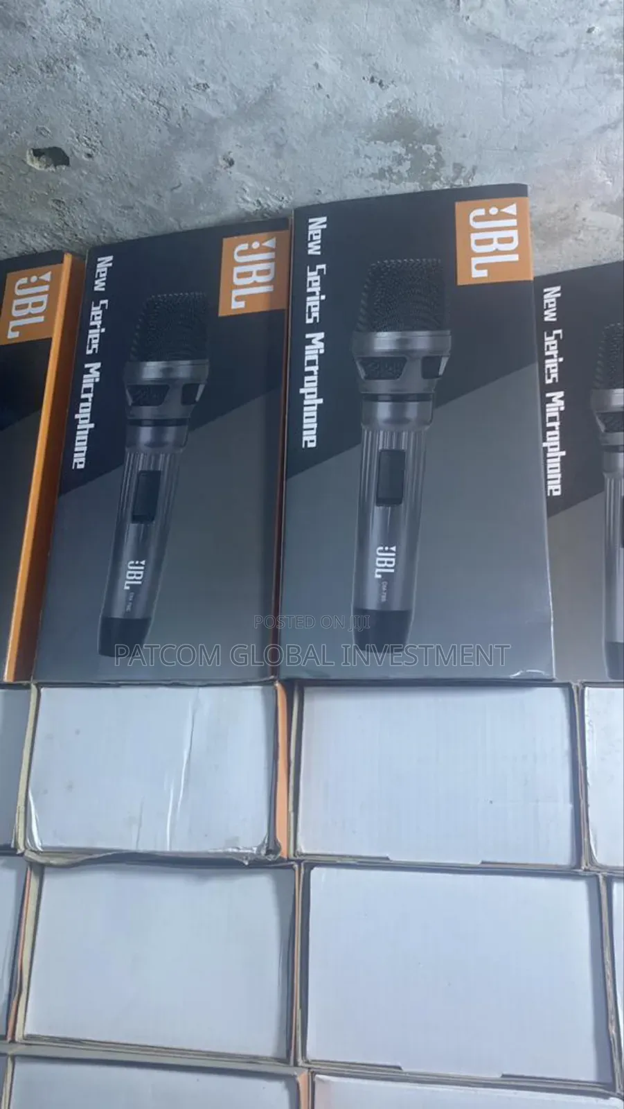 JBL Wired Microphone