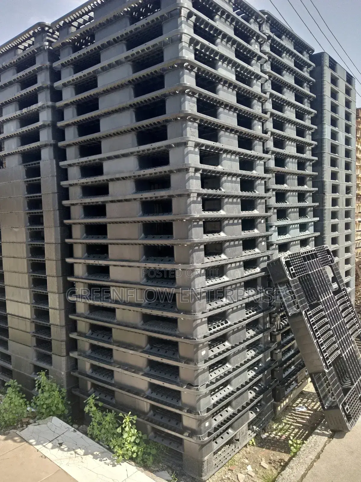 Pallets for Warehouse Storage