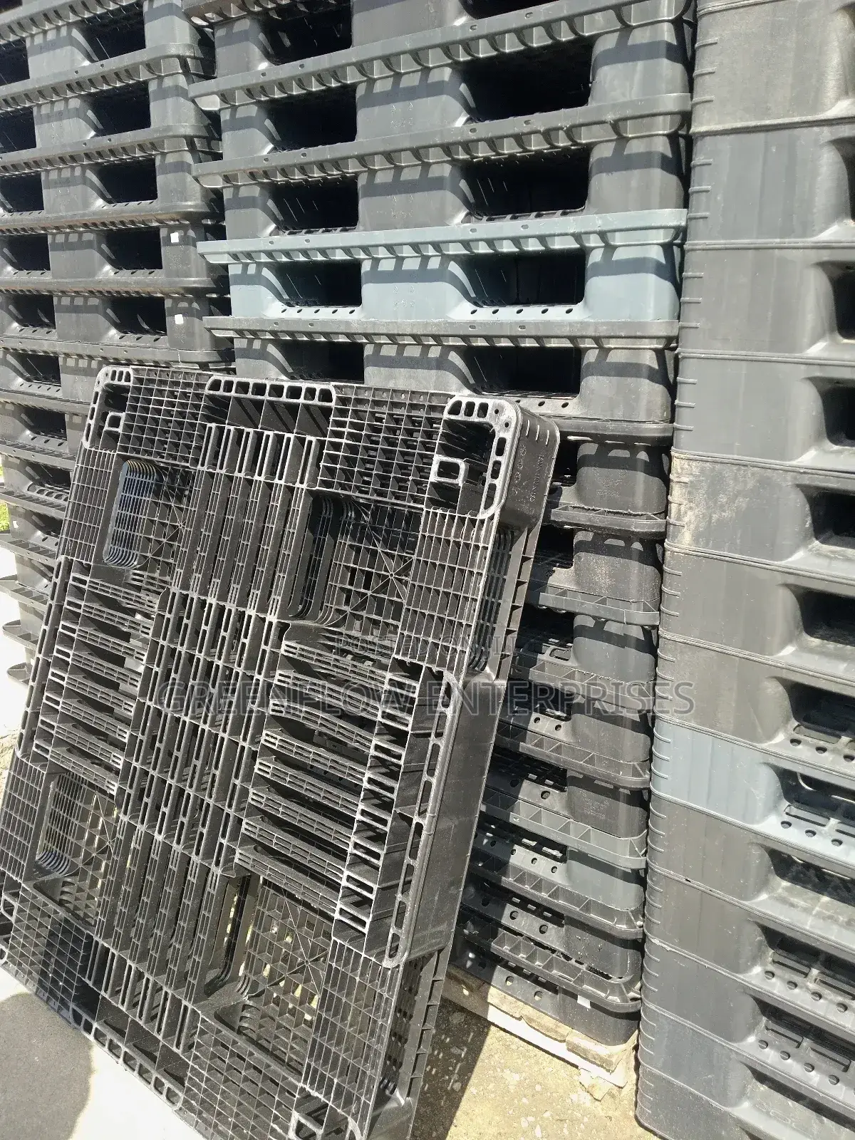Pallets for Warehouse Storage