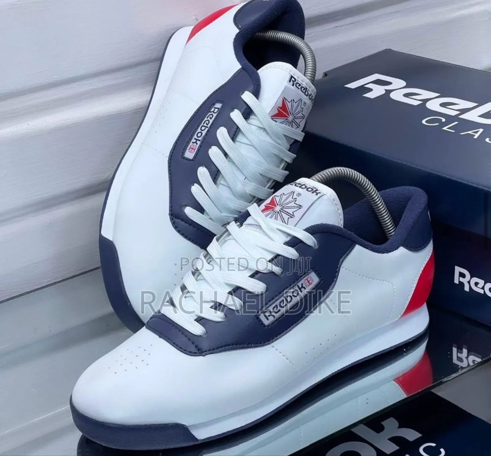 High Quality Sneakers