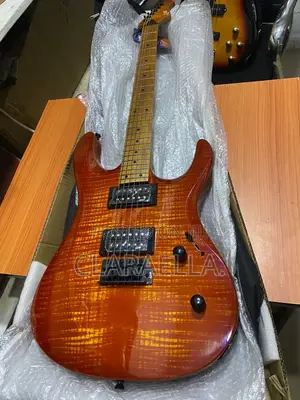 Luxars S-G37 Electric Guitar.
