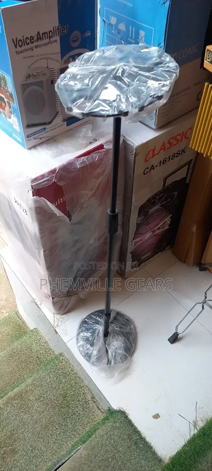 Multiple Mic Holder.