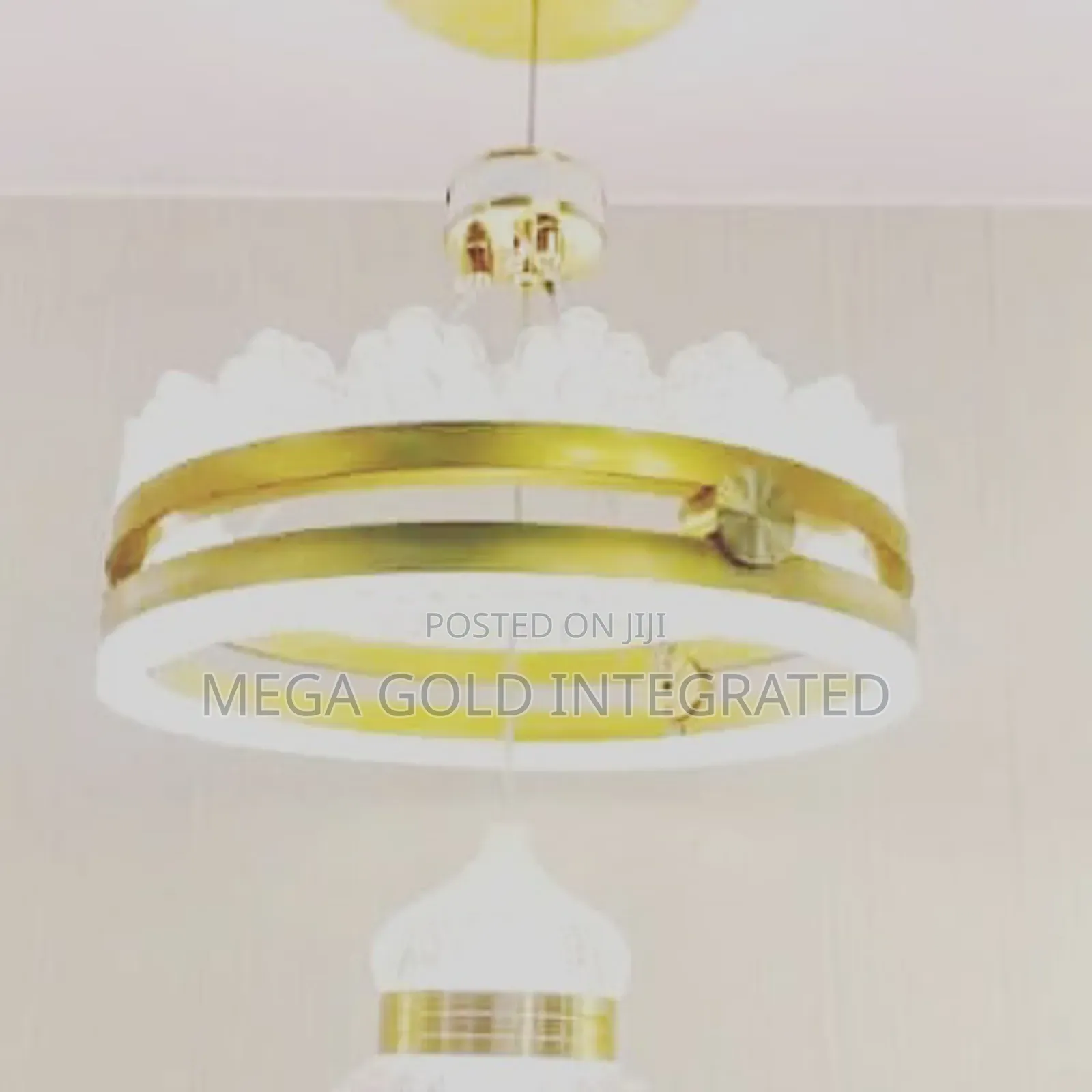 Original Dropping Chandelier