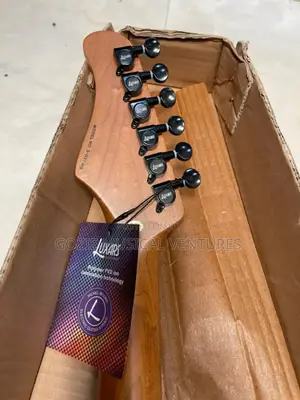 Luxars Electric Guitar
