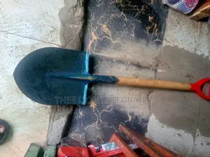 245mm v-Shaped Brass Shovel