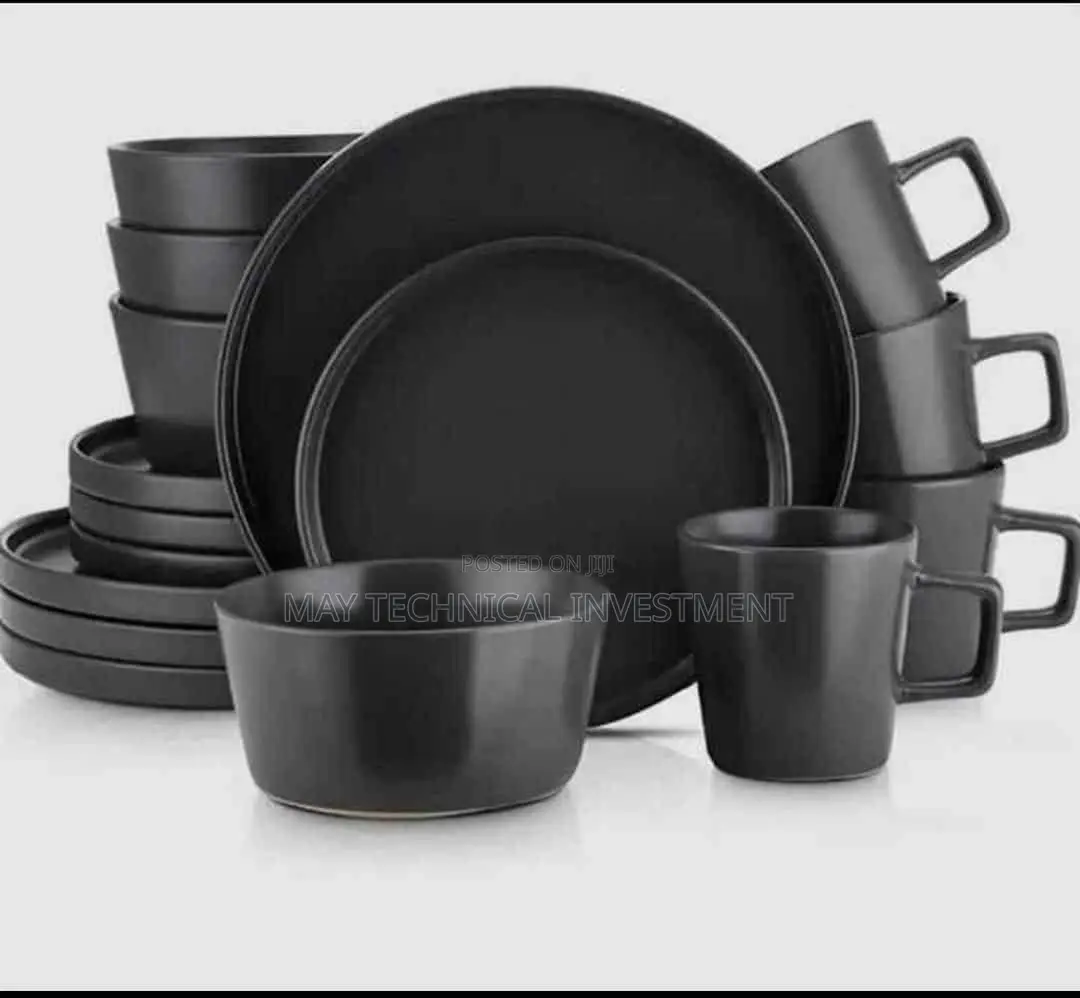 16pcs Nice Dinner Set Black Available