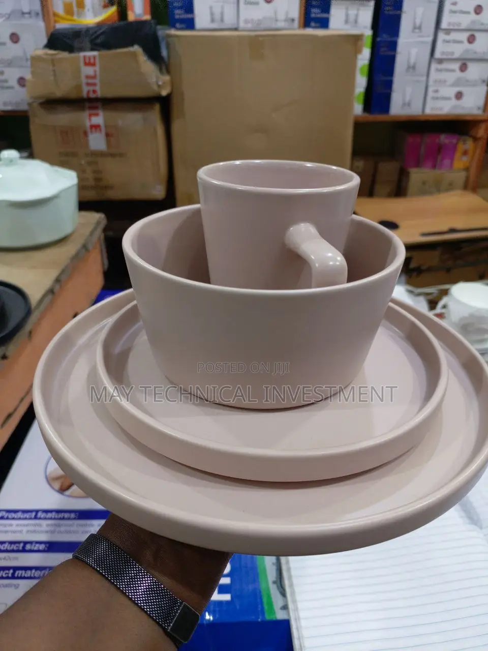 16pcs Nice Dinner Set Black Available