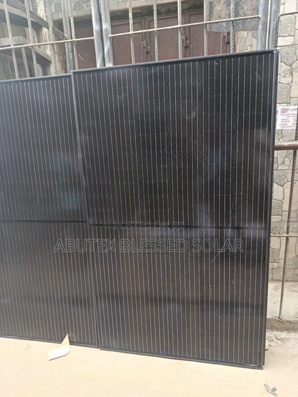 450watt Jinko Solar Panel Mono Half Cut All Black
