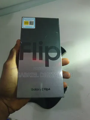 New Samsung Galaxy Z Flip4 128 GB Blue