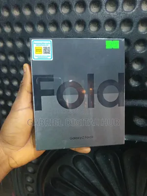 New Samsung Galaxy Z Fold4 256 GB Black