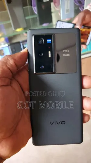Photo - Vivo X70 Pro 512 GB Black
