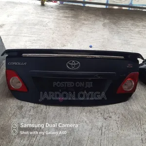 Boot Toyota Corolla 2010
