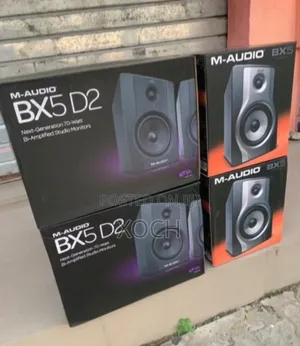 Photo - M-Audio Bx5 Carbon Studio Monitor