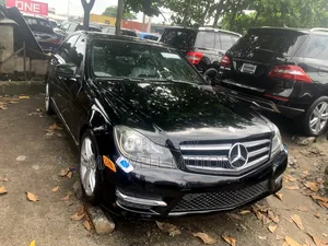Mercedes-Benz C300 Sport 4Matic Sedan AWD (3.5L 6cyl 7A) 2014 Black