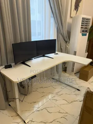 L Shaped Electric Adjustable Desk 1.6 Meter