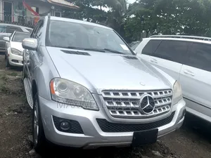 Mercedes-Benz M Class 2010 Silver