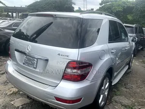 Mercedes-Benz M Class 2010 Silver