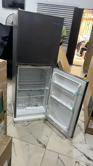 Skyrun Refrigerator– 195 Litres, Adjustable Shelves