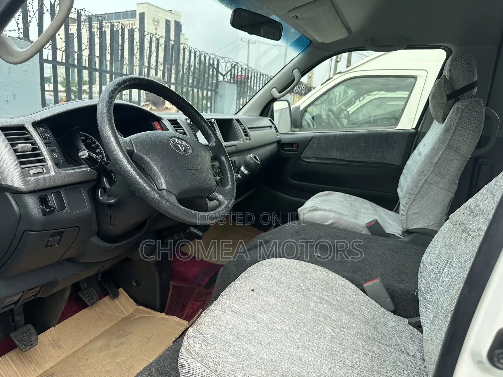 Toyota Grand HiAce 2018