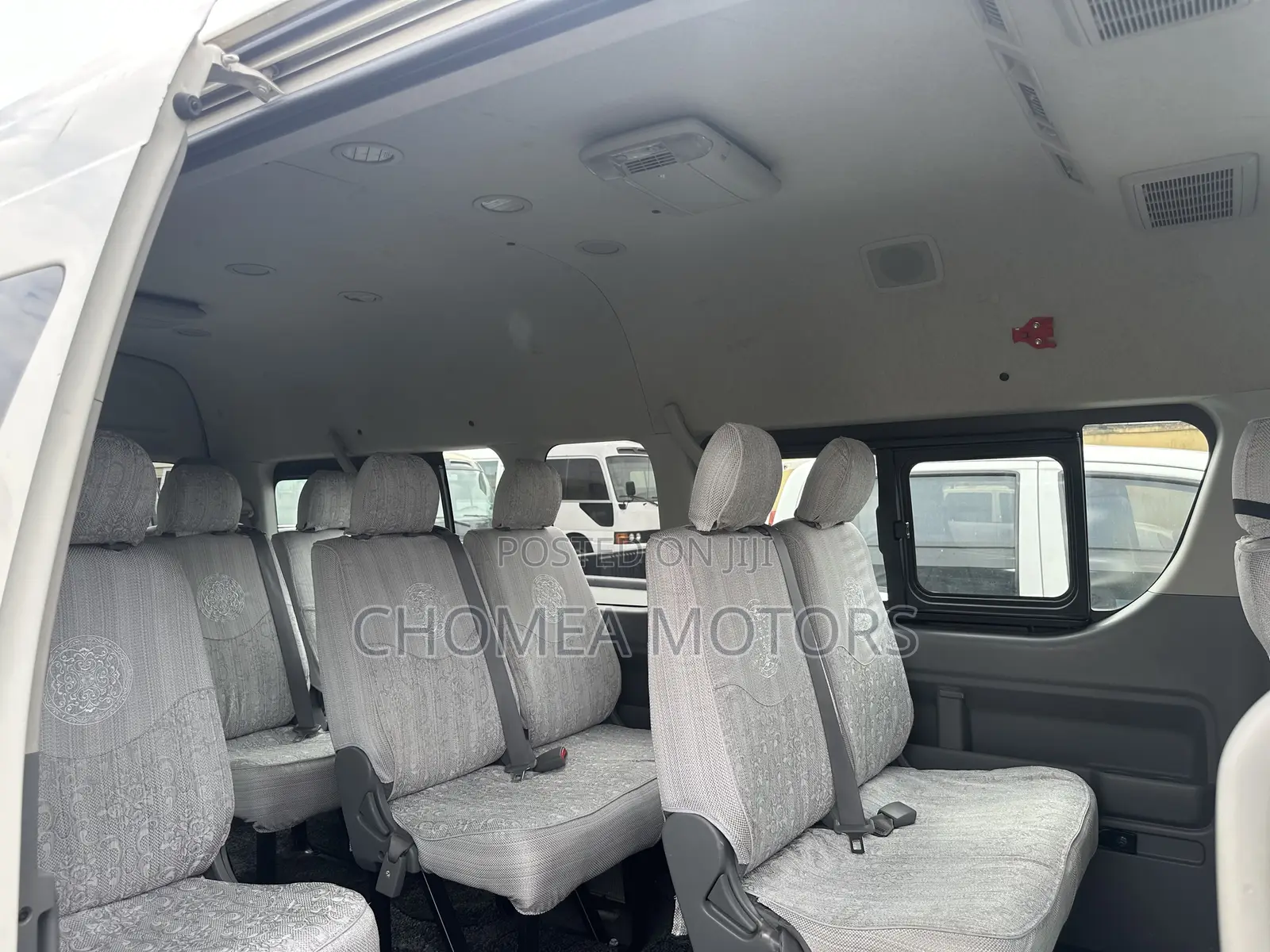 Toyota Grand HiAce 2018