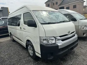 Toyota HiAce 2018 Black
