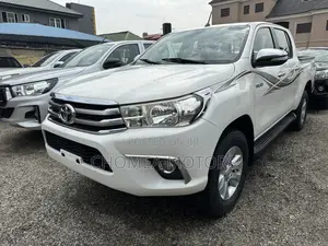 Toyota Hilux 2018 White