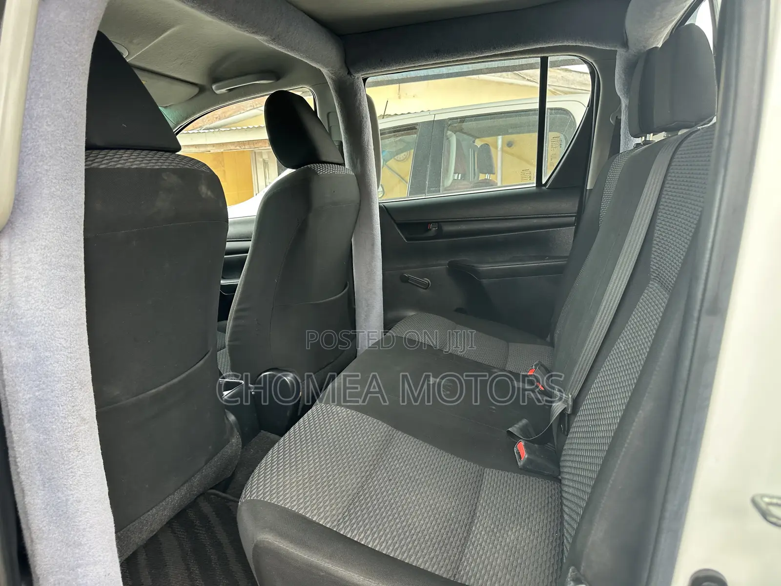 Toyota Hilux 2019 White