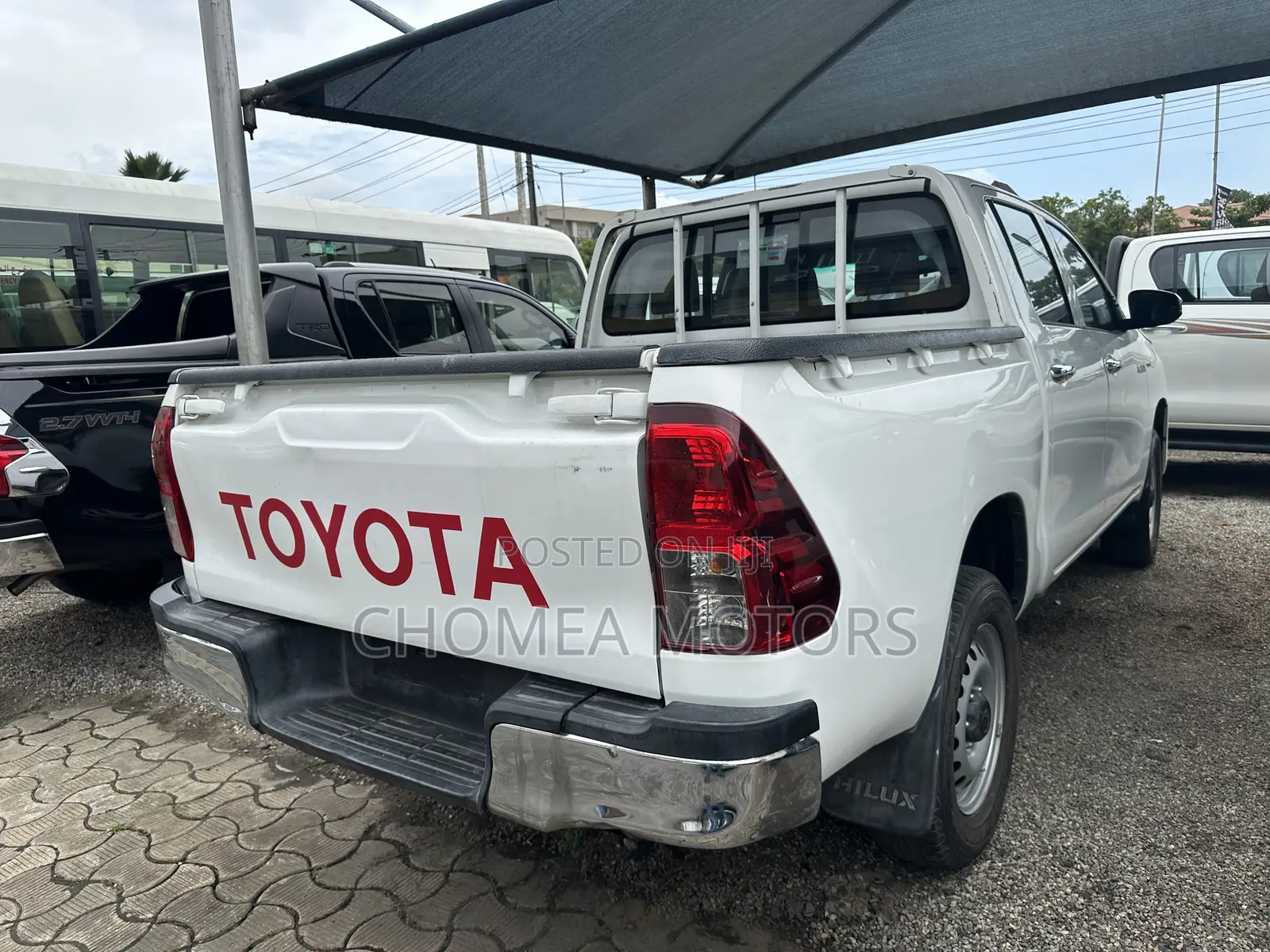 Toyota Hilux 2019 White