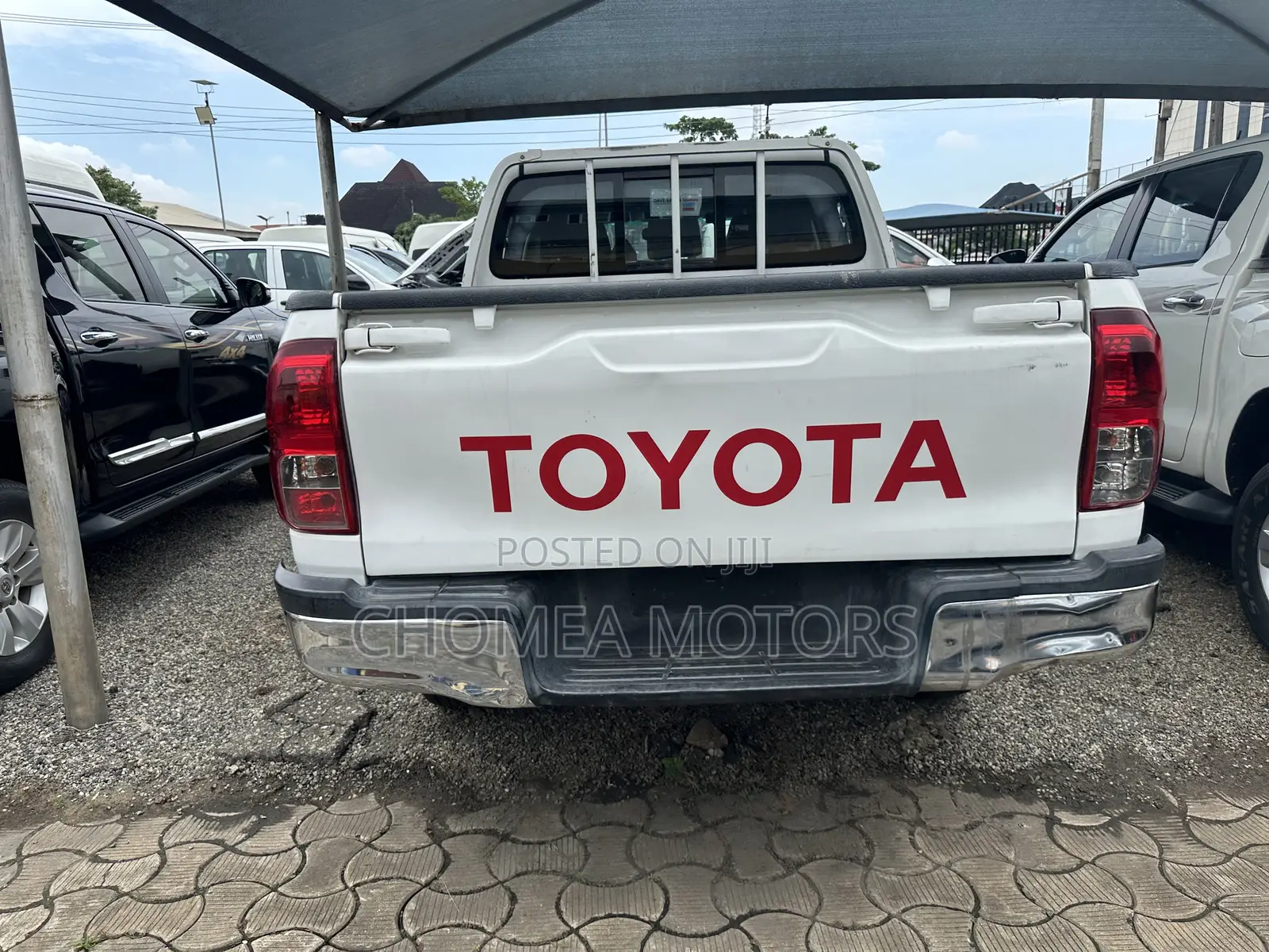 Toyota Hilux 2019 White