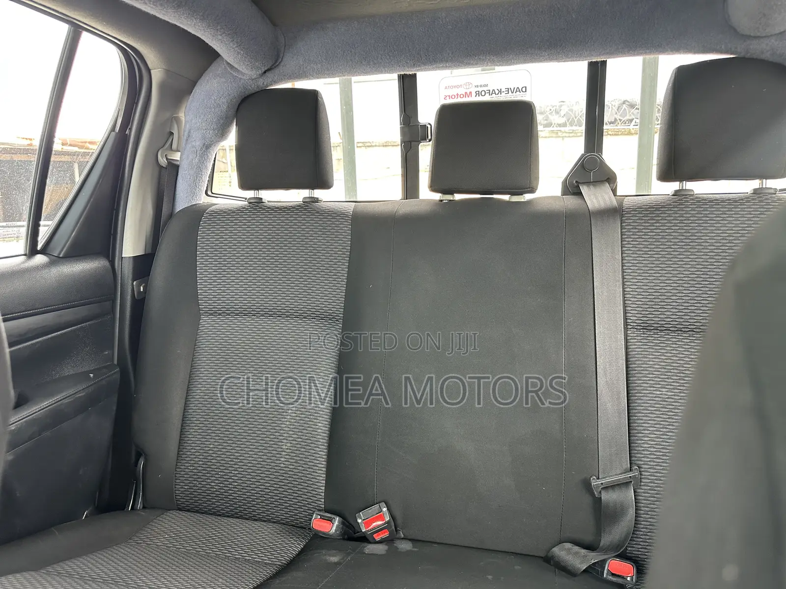 Toyota Hilux 2019 White