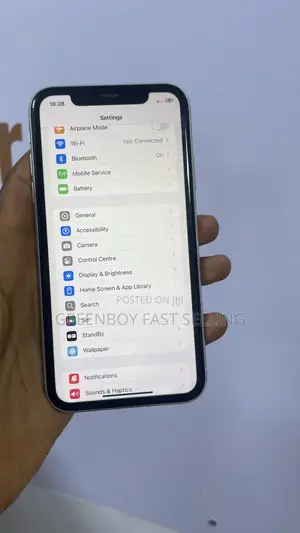 Apple iPhone 11 64 GB White