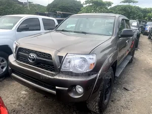 Toyota Tacoma Access Cab V6 Automatic 2011 Brown