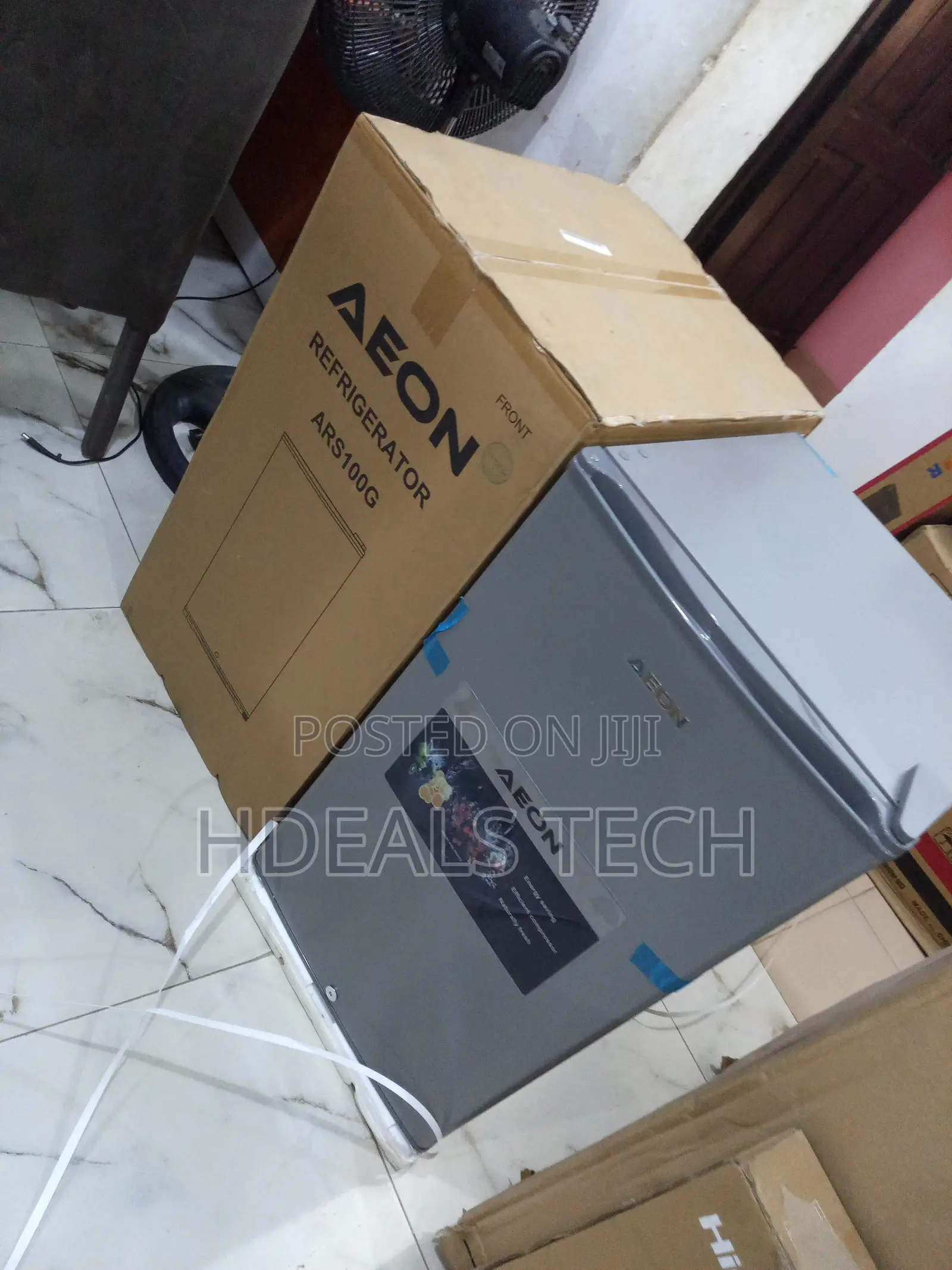 Aeon 90l Refrigerator With Chiller Compartment – Ars100g