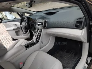 Toyota Venza AWD 2010 Black